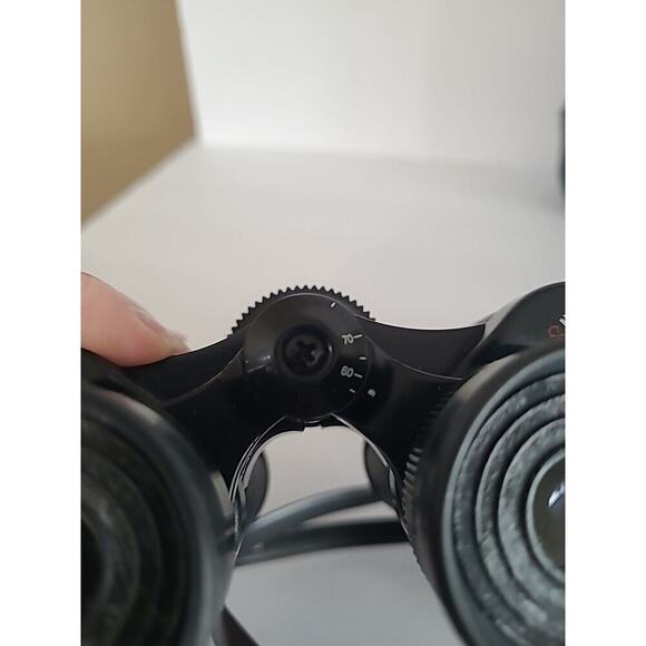 Tasco Zip 4000 Binoculars With Case 7x35mm Focus 420FT/1000YDS Coated Optics - Picture 6 of 10